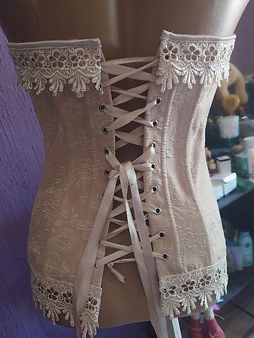 beli halteri: Romantični korzet u boji šampanjca sa čipkom - Model: overbust — 3
