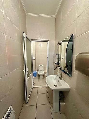 Аренда офисов: Аренда офисов, 666 м², В жилом комплексе, С отдельным сан узлом, С юридическим адресом, С отдельной кухней — 8