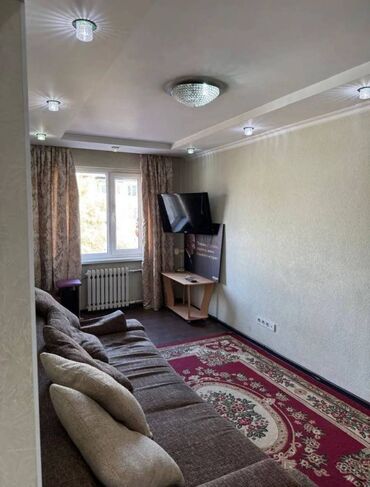 московская: 2 бөлмө, 43 кв. м, 104-серия, 4 кабат, Эски ремонт