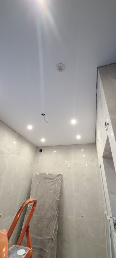 Натяжной потолок: Натяжные потолки Mногие ошибаются,думая, что натяжные потолки — 4