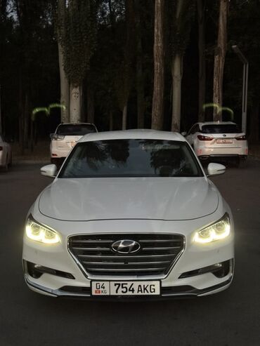 елентра хундай: Hyundai Grandeur (Azera) — представительский седан белого цвета