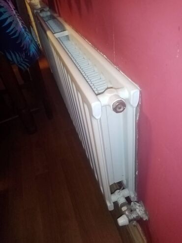 Oprema za grejanje: Ostalo od grejanja, pumpa, boca, cevi radijatori, kolena, manometar — 8