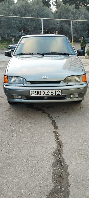 VAZ (LADA): Lada Samara markalı, səliqəli vəziyyətdə olan avtomobil. Gündəlik