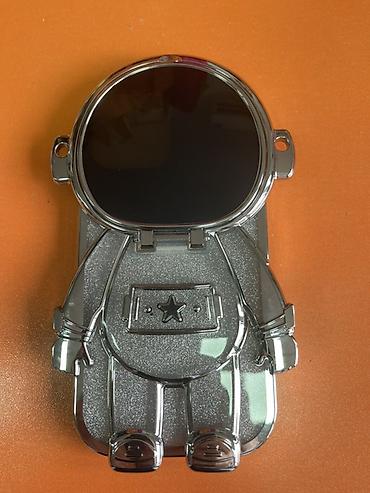kofe qabi: Astronavt dizaynlı telefon qabı - Material: parlaq xrom rəngli sərt — 2