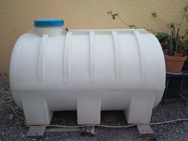 Tavan: Su çəni – Antalya markası, 1500 litr - Həcmi: 1500 L (korpus üzərində