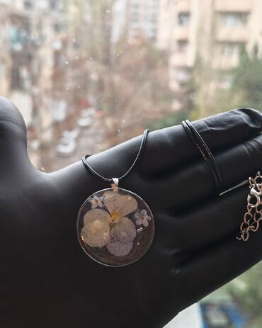 Kulonlar: Epoksi qatqı ilə hazırlanmış əl işi kulonlar - Çiçək kolleksiyası — 14