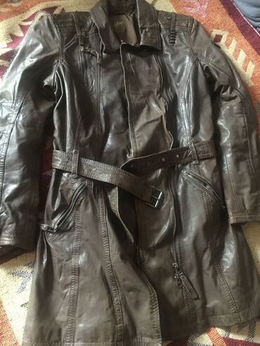Kurtkalar: Dəri kurtka, M — 8