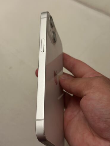 Apple iPhone: IPhone 13