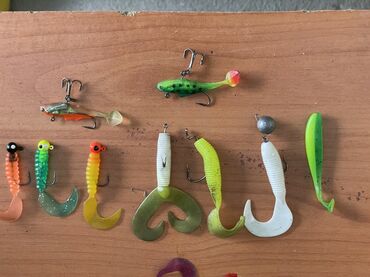 Рыболовная оснастка: Набор приманок для спиннинга и поплавочной/нахлыстовой ловли Состав — 4