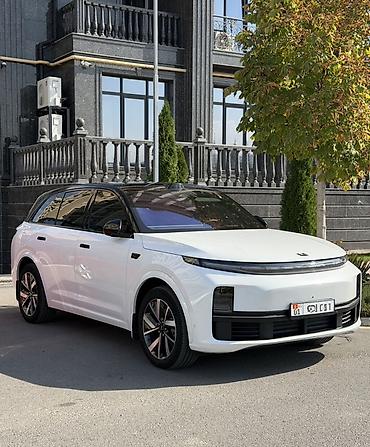 lixi: Lixiang L7: 2023 г., 1.5 л, Вариатор, Гибрид, Внедорожник — 3