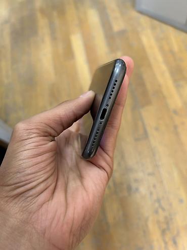 iphone 11 mini: IPhone 11, 64 GB, Qara, Face ID — 1