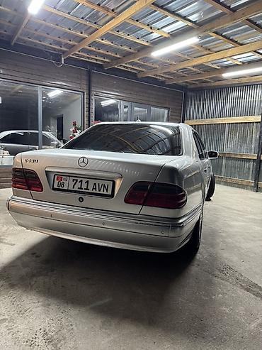 Mercedes-Benz: Mercedes-Benz E-Class: 2001 г., 4.3 л, Автомат, Бензин, Седан — 5