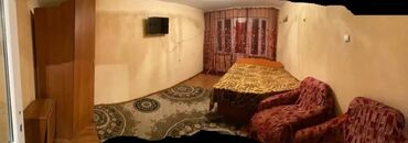 продаю 2х команатную квартиру в 7 мкр: 1 бөлмө, 33 кв. м, 104-серия, 1 кабат, Косметикалык ремонт