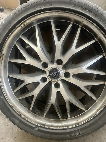 Шины и диски: Легкосплавные диски BELLINGER WHEELS с шинами - Диаметр дисков: 19" - — 2