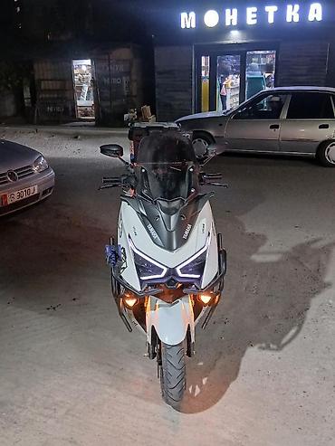 yamah: Скутер-макси Yamaha XMAX (стилизованный) с тюнингом для города и — 4