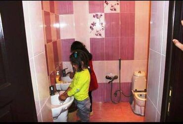 Kommersiya daşınmaz əmlakının satışı: Razində Arablinka yolunda Əsas yolun kənarında 2 mərtəbə+mansart ümumi — 15