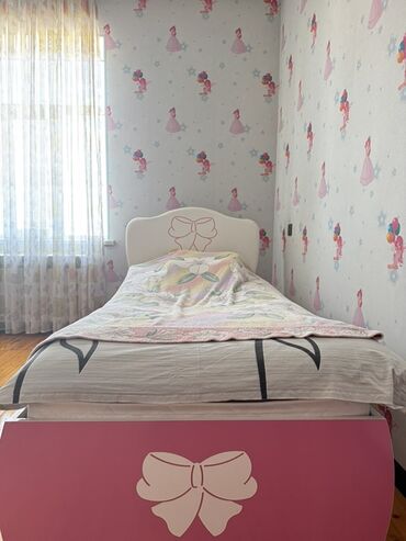 matras döşek: Qız üçün, İşlənmiş, Çarpayı, Bazasız, Matras ilə, Siyirməli