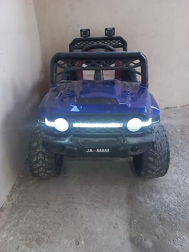 Jeep: Uşaq üçün elektrikli off-road maşın - Rəng: göy/qara - Korpus: jeep at lalafo.az — 2 Jeep: Uşaq üçün elektrikli off-road maşın - Rəng: göy/qara - Korpus: jeep — 2