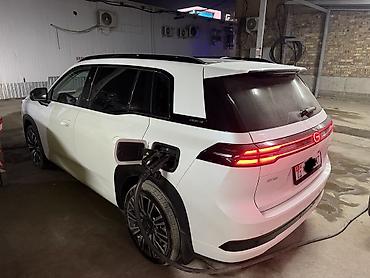 gac s7 цена: Электромобиль GAC Aion Exceed (Aion) — современный 7‑местный кроссовер — 4