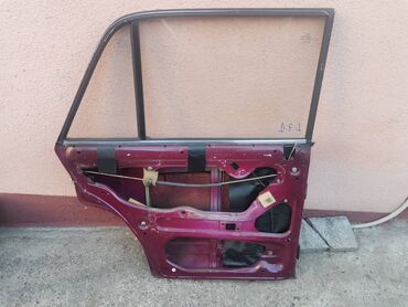 Auto delovi: Vrata zadnja leva Lada 2107 Riva,2105 u bordo boji . Vrata su — 11