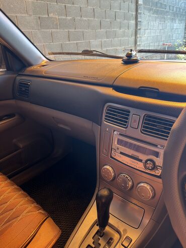 Subaru: Subaru Forester: 2005 г., 2 л, Автомат, Бензин, Универсал