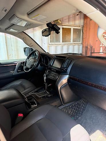 range rower: Toyota Land Cruiser: 2010 г., 4.6 л, Автомат, Бензин, Внедорожник — 3