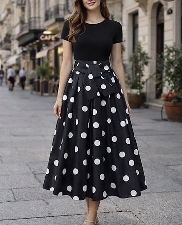 Suknje: ✅Midi suknja sa tufnama i velikom mašnom u struku
✅2750 din — 2