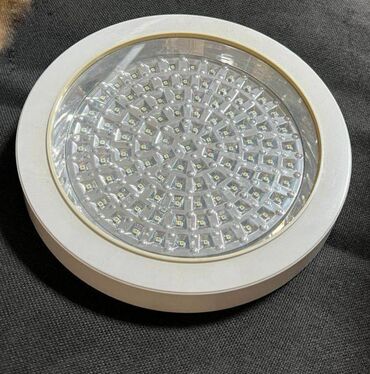 потолочные светодиодные светильники: Светодиодный настенно -потолочный светильник, диаметр 26 см, б/у