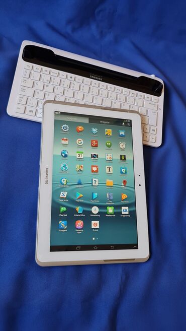 Tableti: Samsung Galaxy Tab A – 8.0 inča, beli + futrola sa tastaturomI jos — 44