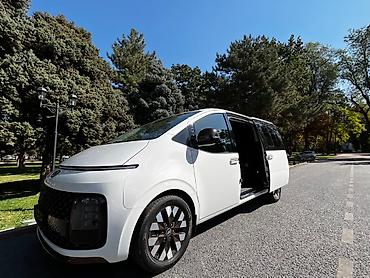 Hyundai: Hyundai Staria: 2021 г., 2.2 л, Автомат, Дизель, Минивэн — 2