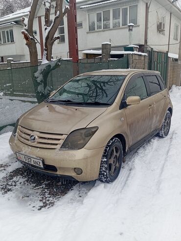 Toyota: Toyota ist: 2003 г., 0.5 л, Автомат, Бензин, Хэтчбэк