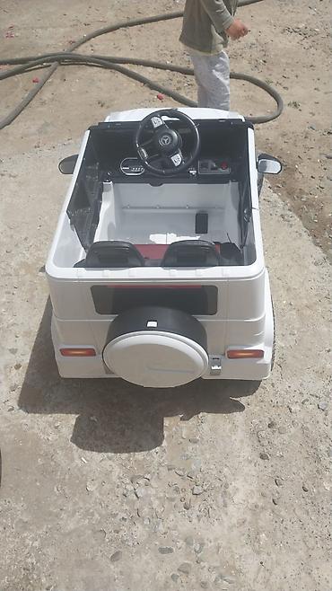 mini qadin masinlari: Uşaq üçün elektrikli mini avtomobil – ağ rəng, SUV üslubunda - 2 — 1