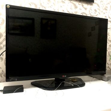 140 ekran televizor: Televizor 32"