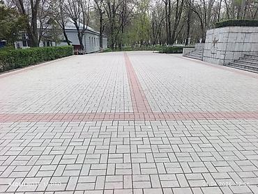 Дорожные бордюры: Дорожный бортовой камень (бордюр) из вибропрессованного бетона — 15