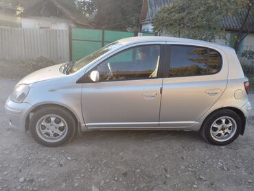 тайт: Toyota Yaris: 2003 г., 1 л, Робот, Бензин, Хетчбек