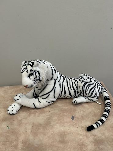Digər oyuncaqlar: Ağ pələng yumşaq oyuncağı - Realistik dizayn: ağ tüklü bədən, qara — 3