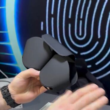 Qulaqcıqlar: Yeni Simsiz (Bluetooth) Qulaqcıqlar, Apple -da lalafo.az — 8 Qulaqcıqlar: Yeni Simsiz (Bluetooth) Qulaqcıqlar, Apple — 8