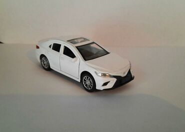 oyuncaq motor: Təcili Satılır. Endirim Var. Toyota Camry modelka