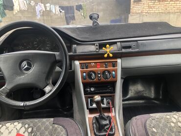 мерседес бенс зайчик: Mercedes-Benz W124: 1991 г., 2.6 л, Механика, Дизель