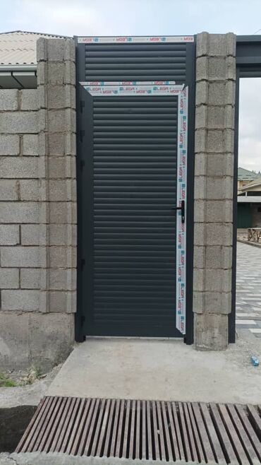 Рольставни ворота: Роллетные ворота и роллетные решетки под проемы любого размера. - — 12