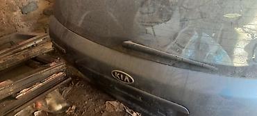 Ehtiyat hissələri: 2007 kia ceed arxa baqaj qapaqi patpresle birlikde — 3