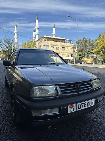 8: Volkswagen Vento: 1994 г., 1.8 л, Бензин, Седан — 3