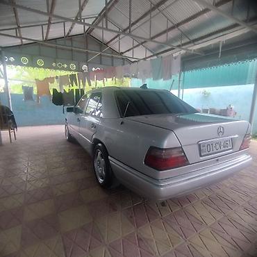 mercedes 160 a: Mercedes-Benz 200: 2 l | 1995 il Sedan — 10