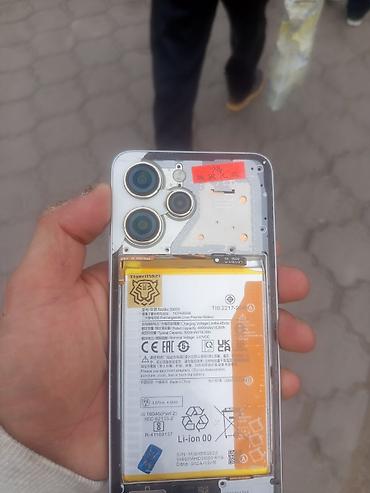honor смартфон: Смартфон с прозрачной задней крышкой и тройным модулем камер - Экран — 2