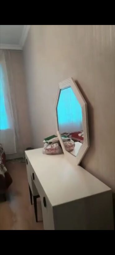 Uzunmüddətli kirayə mənzillər: Gençlik metrosun yaxınlıqı Genclik Mollun yaxınlıqı(3-4. deyqa — 11