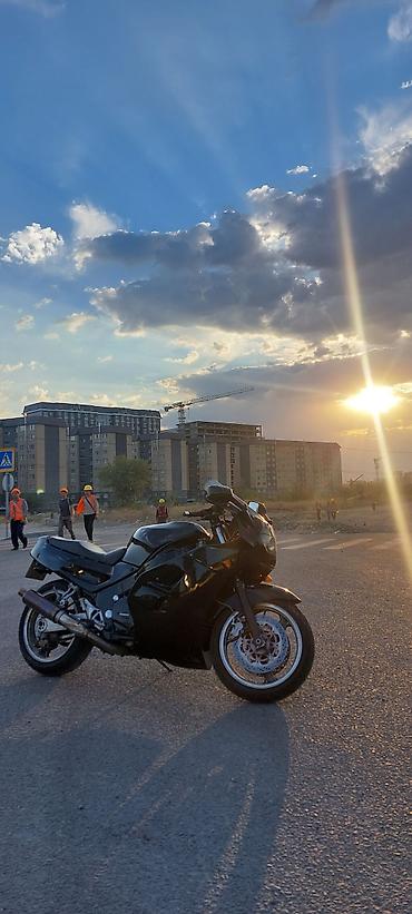 ямаха р: Мотоцикл Kawasaki ZZR 1100 — это мощный спортивно-туристический байк с — 4