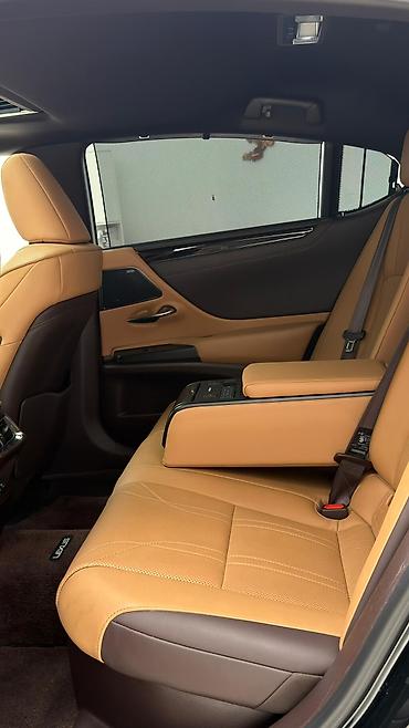 Lexus: Lexus ES: 2021 г., 2.5 л, Автомат, Гибрид, Седан — 13