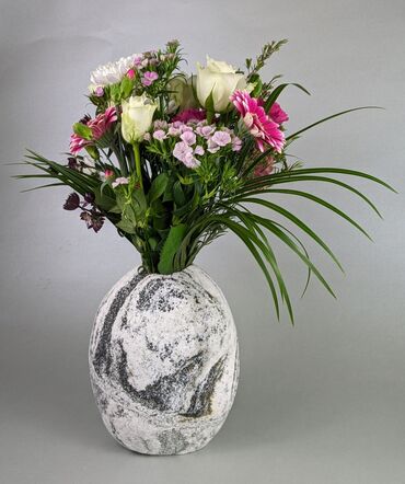 Skameykalar, lavoçkalar: Təbii daşdan hazırlanmış bağ mebeli və dekor Məhsul təsviri: - Təbii — 8