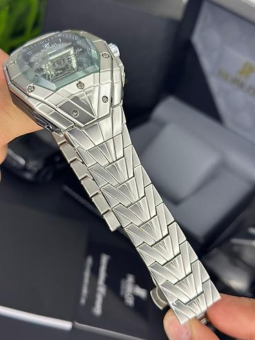 Qol saatları: Yeni, Qol saatı, Hublot, rəng - Qara — 22