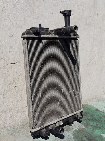 Радиаторы: Радиатор охлаждения двигателя Toyota Aygo 1.0 / Peugeot 107 / Citroen — 5